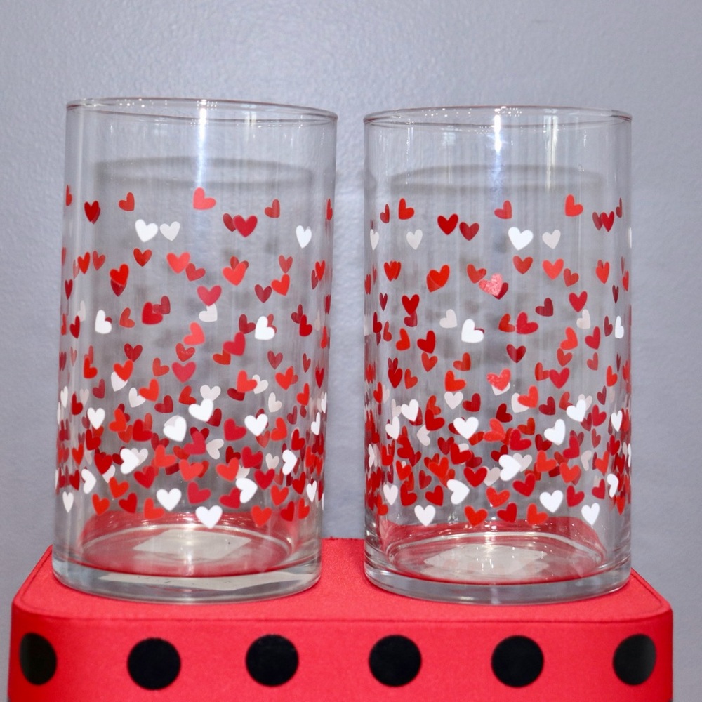 TWO CONFETTI HEART GLASSWARE CONTAINERS ARE PERFECT FOR YOUR VALENTINE DINNER